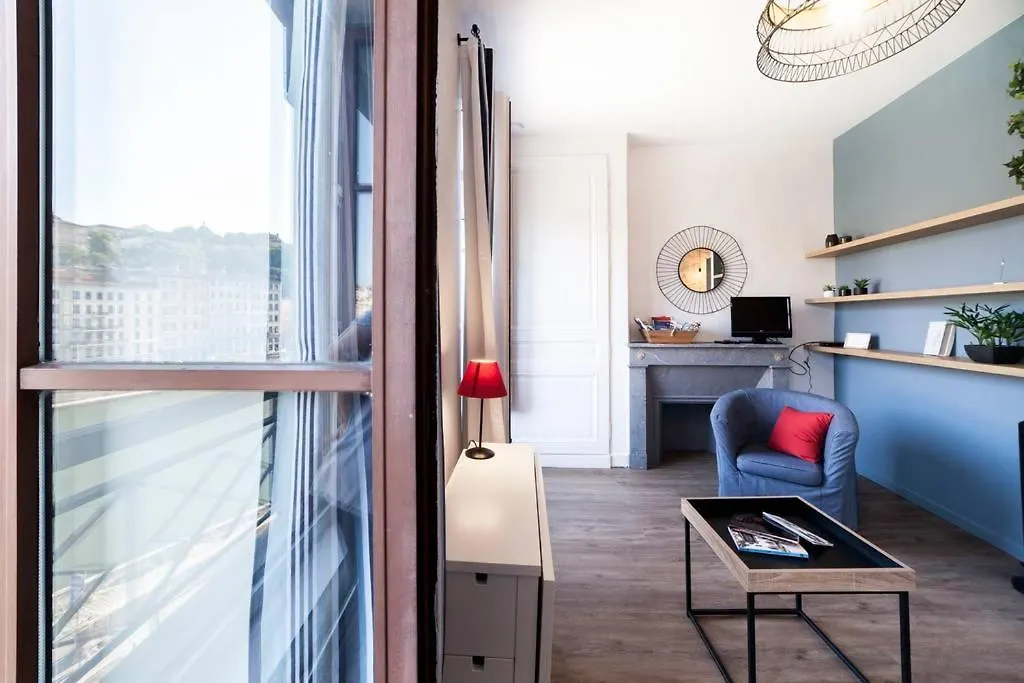 Vieux Lyon Avec Vue Sur La Saone Ail Apartment France